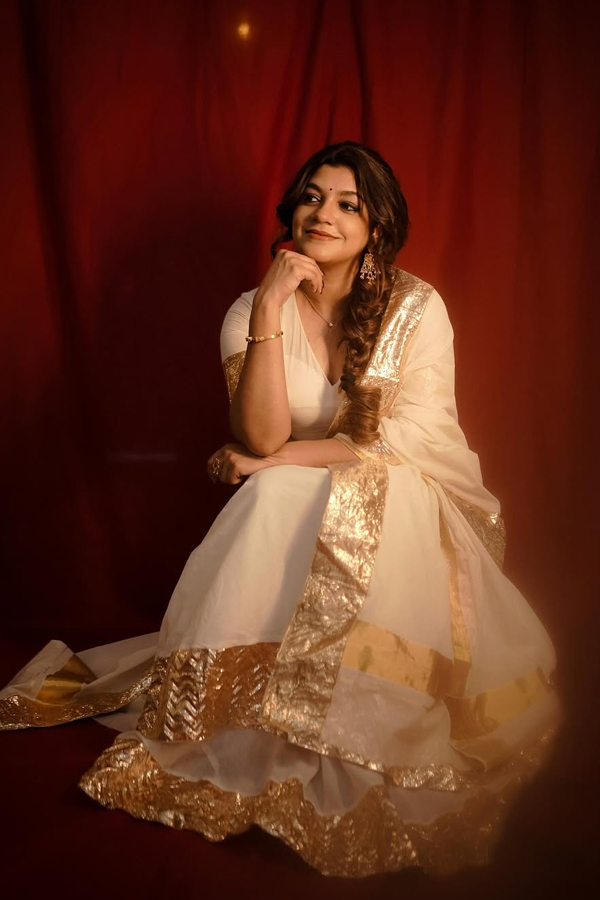 Aparna-Balamurali-2.jpg 3