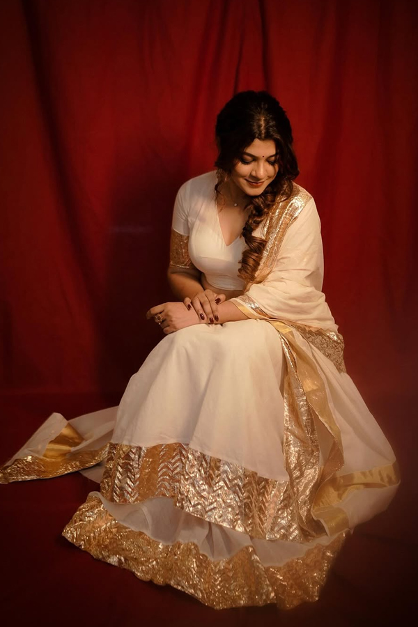 Aparna-Balamurali-3.jpg 4