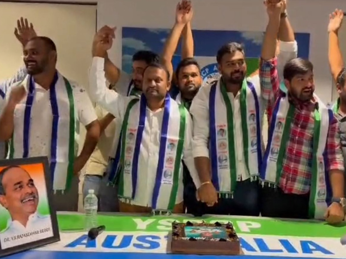 HBD_20jagan_20birthday_20celebrations_20in_20NRI_202.jpg 3