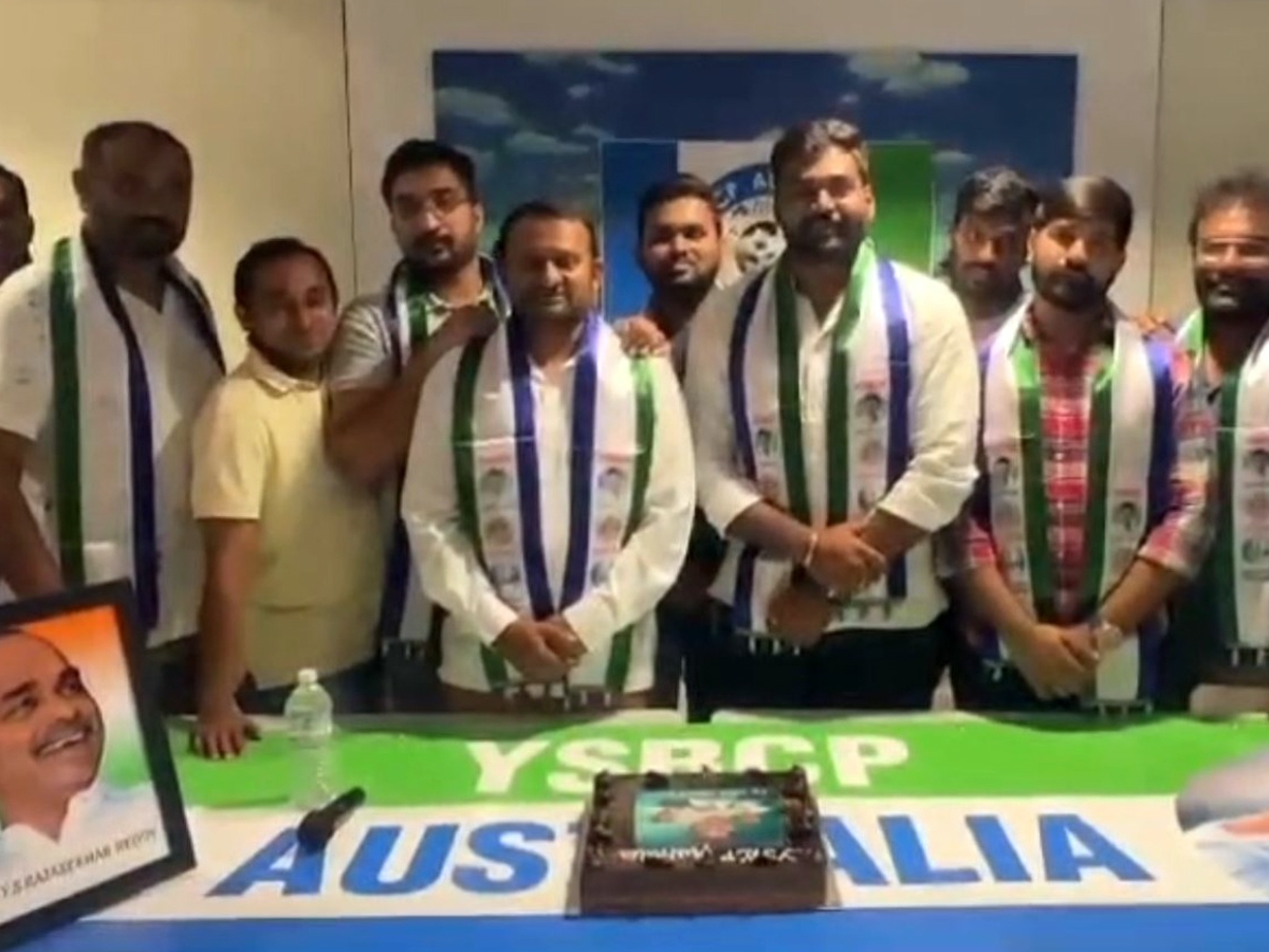 HBD_20jagan_20birthday_20celebrations_20in_20NRI_204.jpg 5