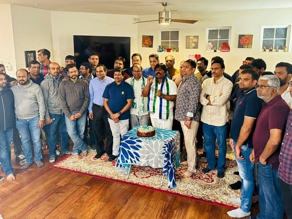 HBD_20jagan_20birthday_20celebrations_20in_20NRI_208.jpg 9