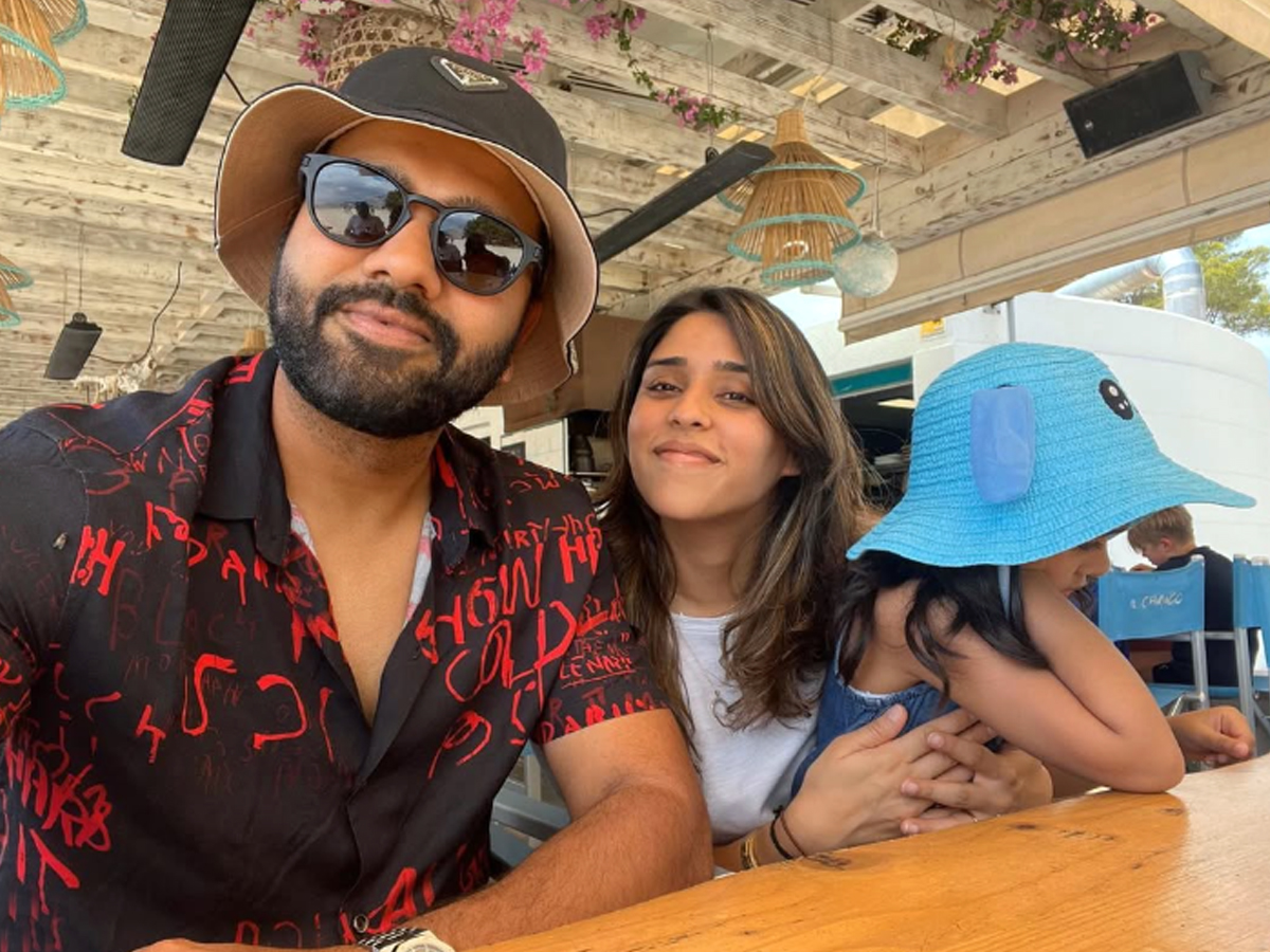 Rohith_20sharma_20wished_20his_20wife_20birthday13.jpg 14