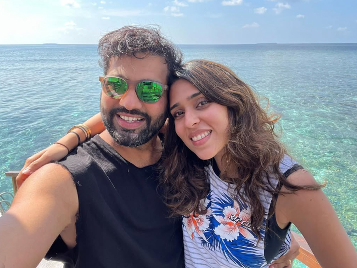 Rohith_20sharma_20wished_20his_20wife_20birthday14.jpg 15