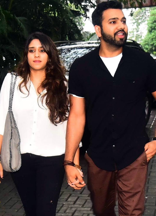 Rohith_20sharma_20wished_20his_20wife_20birthday15.jpg 16