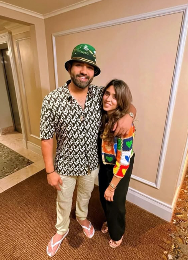 Rohith_20sharma_20wished_20his_20wife_20birthday9.jpg 10