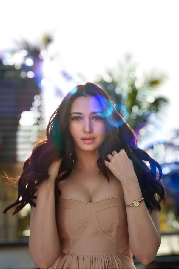 Tamannaah-Bhatia-16.jpg 17