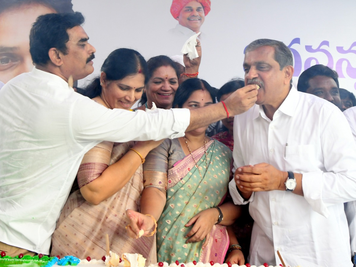 YSJ_20Birthday29_1.jpg 27