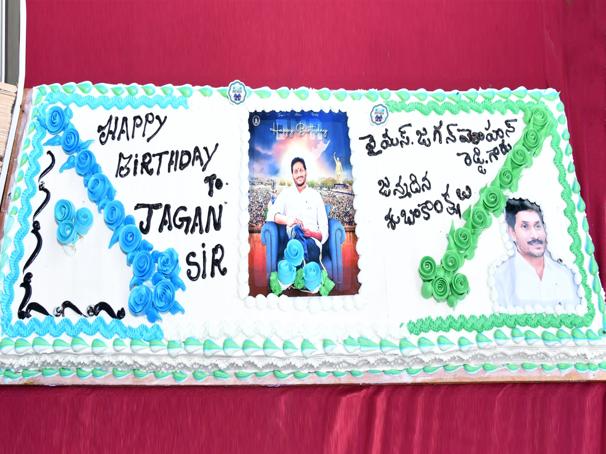 YSJ_20Birthday2_1.jpg 3