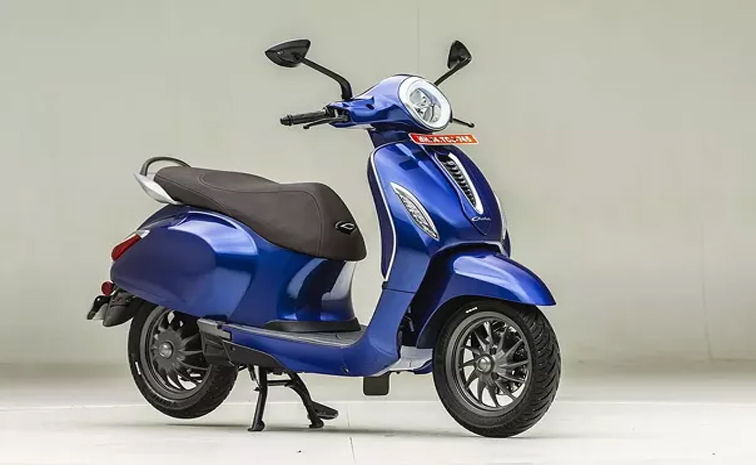 bajaj01.jpg