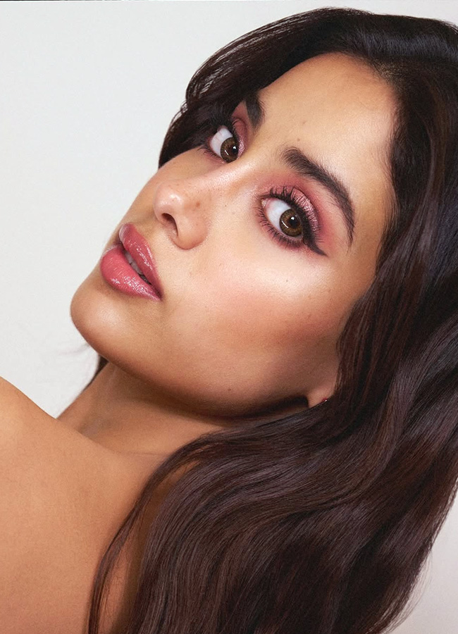 Janhvi_20kapoor14.jpg 15