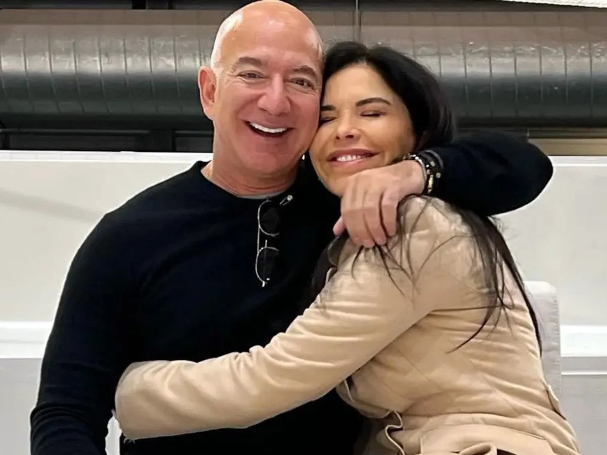 Jeff_20bezos_20marriage_2010.jpg 11