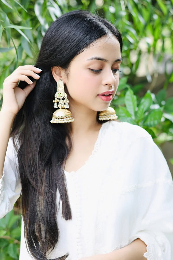 Laapataa_20Ladies_20Actress_20Nitanshi_20Goel_20Full_20Details_20Photos_20_2812_29.jpg 13