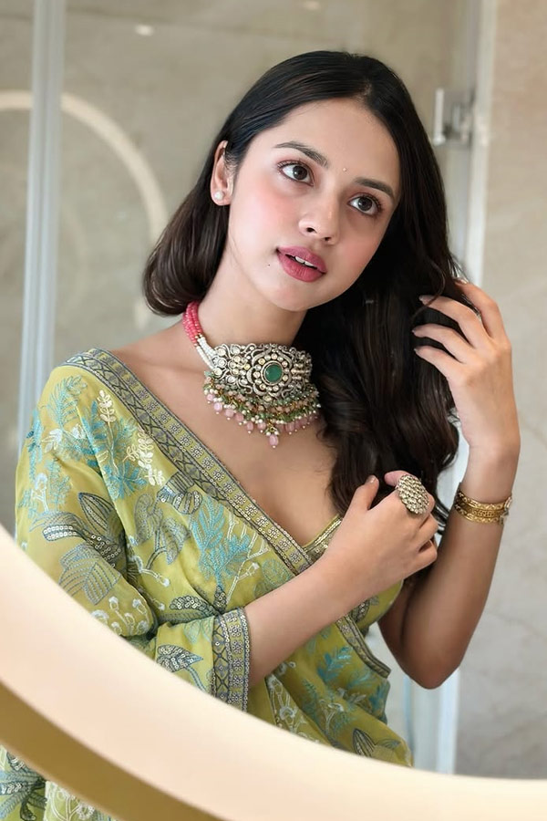 Laapataa_20Ladies_20Actress_20Nitanshi_20Goel_20Full_20Details_20Photos_20_2817_29.jpg 18