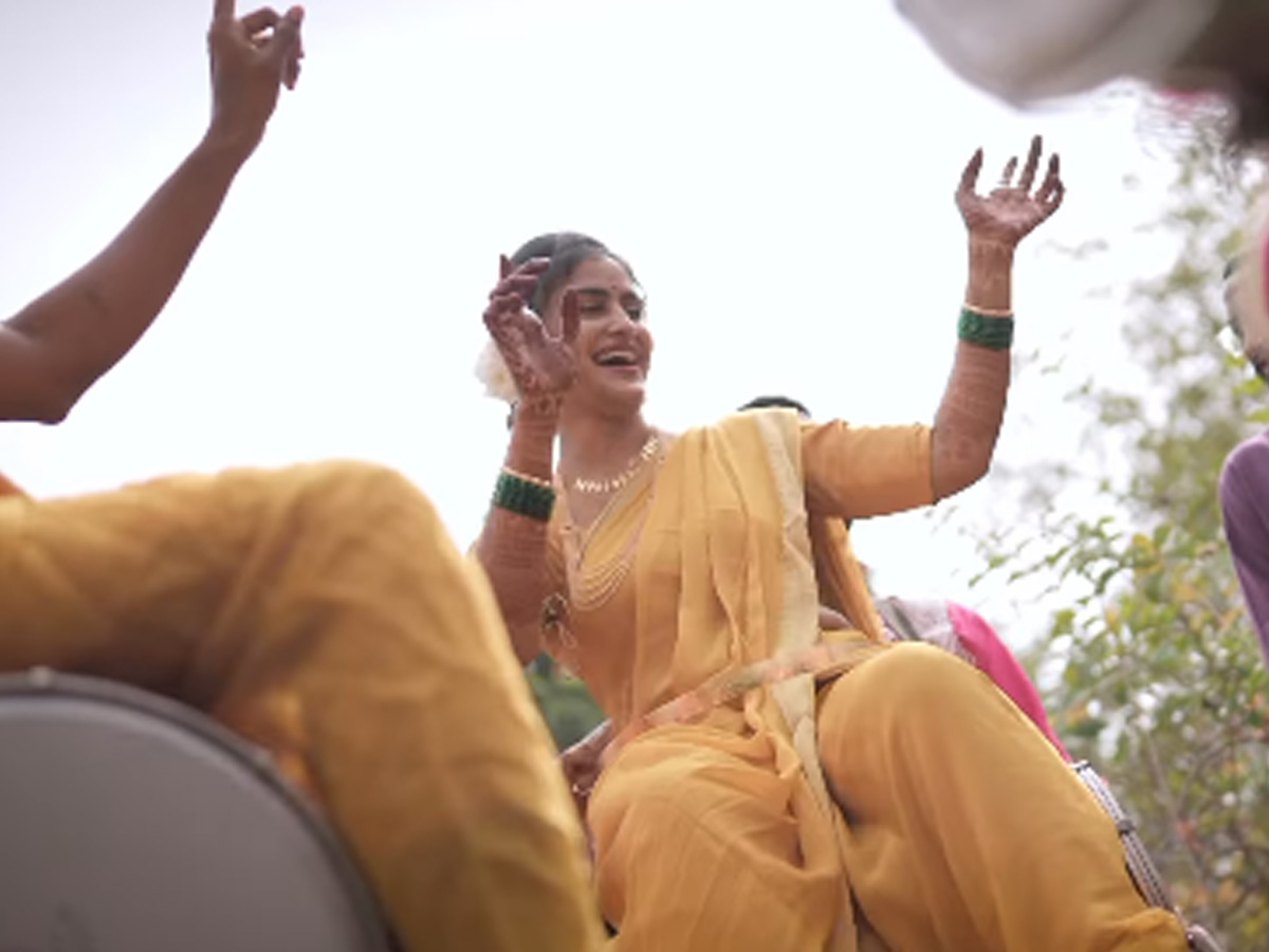 Sonia_20akula_20marriage_2016.jpg 5