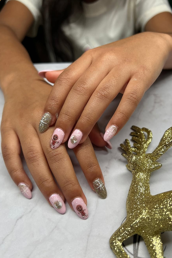 Christmas-Special-Nail-Arts-15_0.jpg 16
