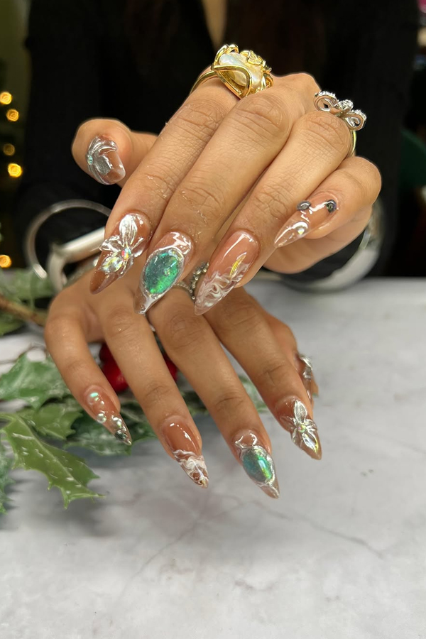 Christmas-Special-Nail-Arts-16_0.jpg 17