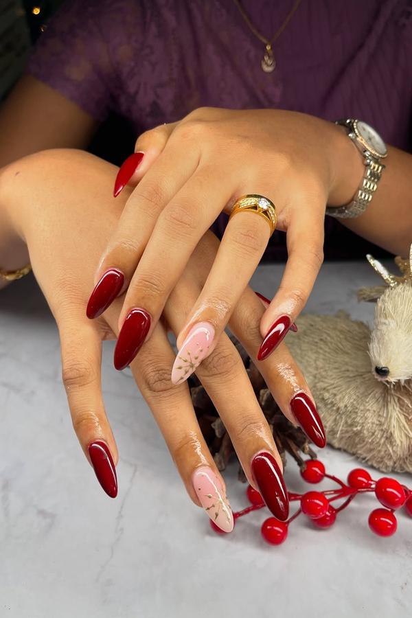 Christmas-Special-Nail-Arts-17_0.jpg 18