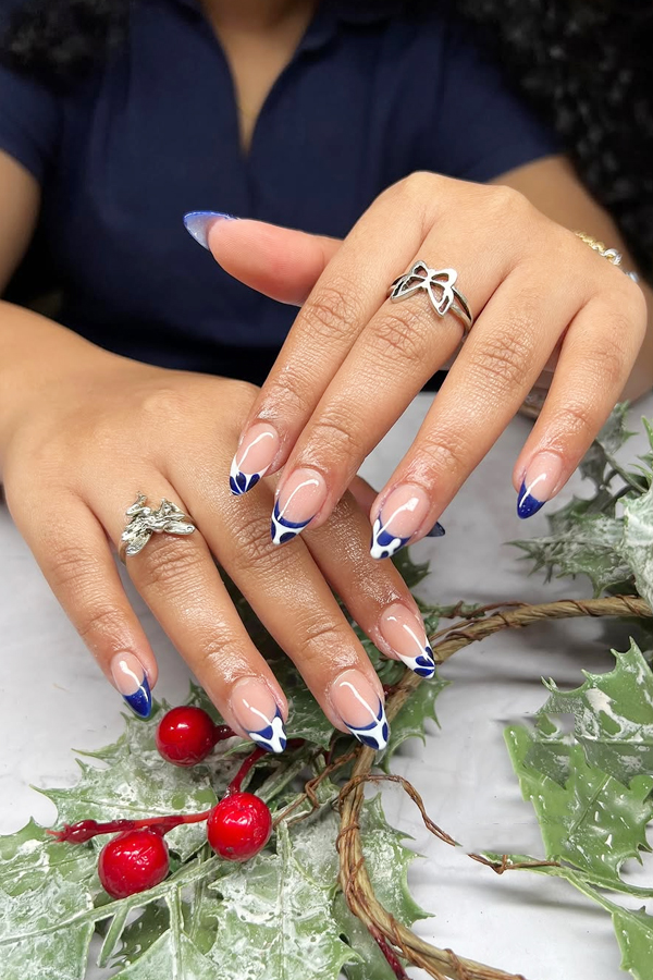 Christmas-Special-Nail-Arts-7_0.jpg 8