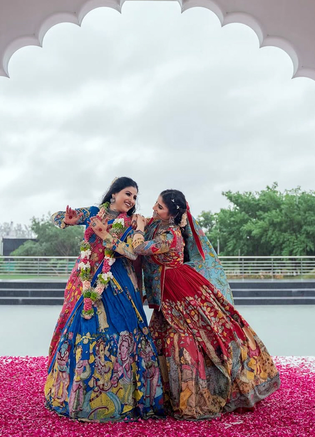 Mangli_20sisters5.jpg 6