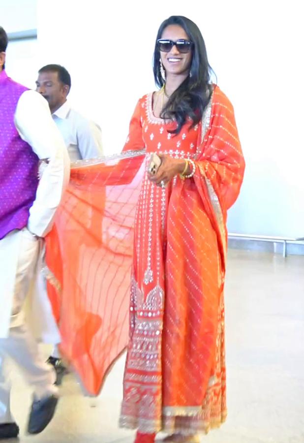 PV_20Sindhu_20marries_20Venkata_20Datta_20Sai_20in_20Udaipur__20_2811_29.jpg 11