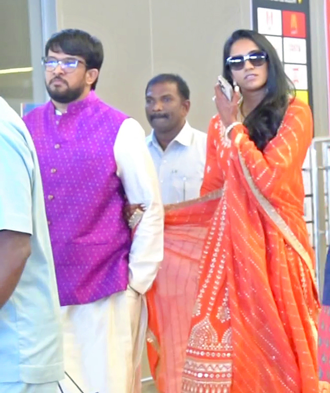 PV_20Sindhu_20marries_20Venkata_20Datta_20Sai_20in_20Udaipur__20_2815_29.jpg 15