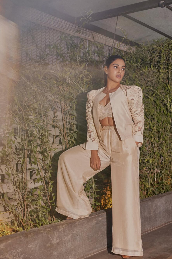 Samyuktha-Menon-5.jpg 6
