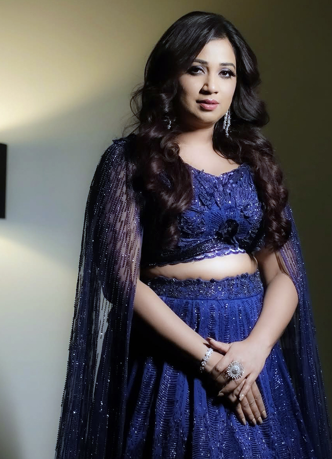 Shreya_20Ghosal11.jpg 12