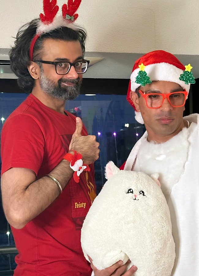 Bipasha_20Basu_20Christmas_20celebrations2024_205.jpg 6