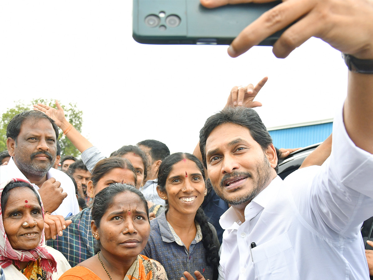 YS_20jagan_20mohan_20reddy_20Kadapa_20Tour_20Second_20Day_20Highlights_20Photos_20_2814_29.jpg 25