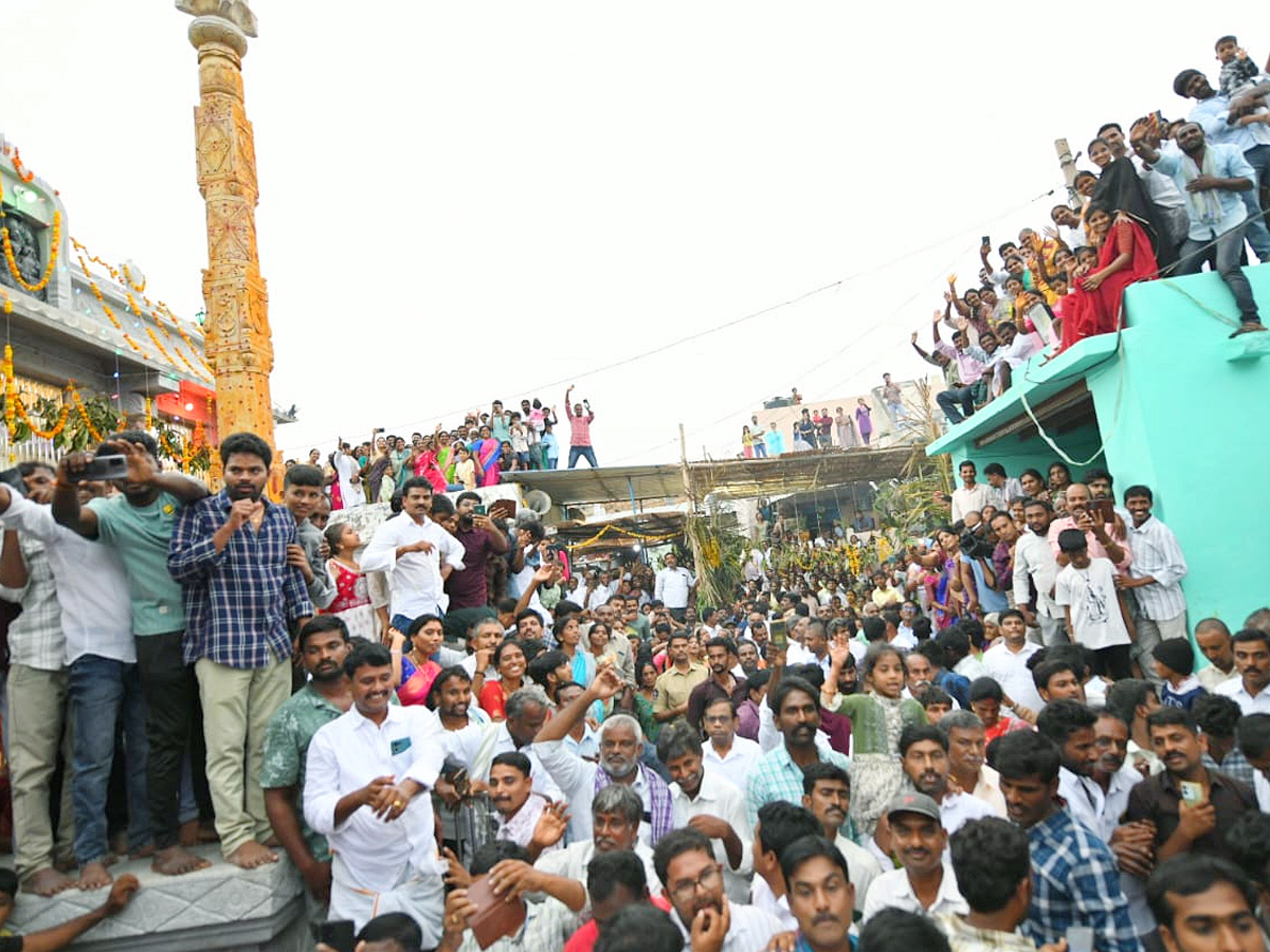 YS_20jagan_20mohan_20reddy_20Kadapa_20Tour_20Second_20Day_20Highlights_20Photos_20_2849_29.jpg 9