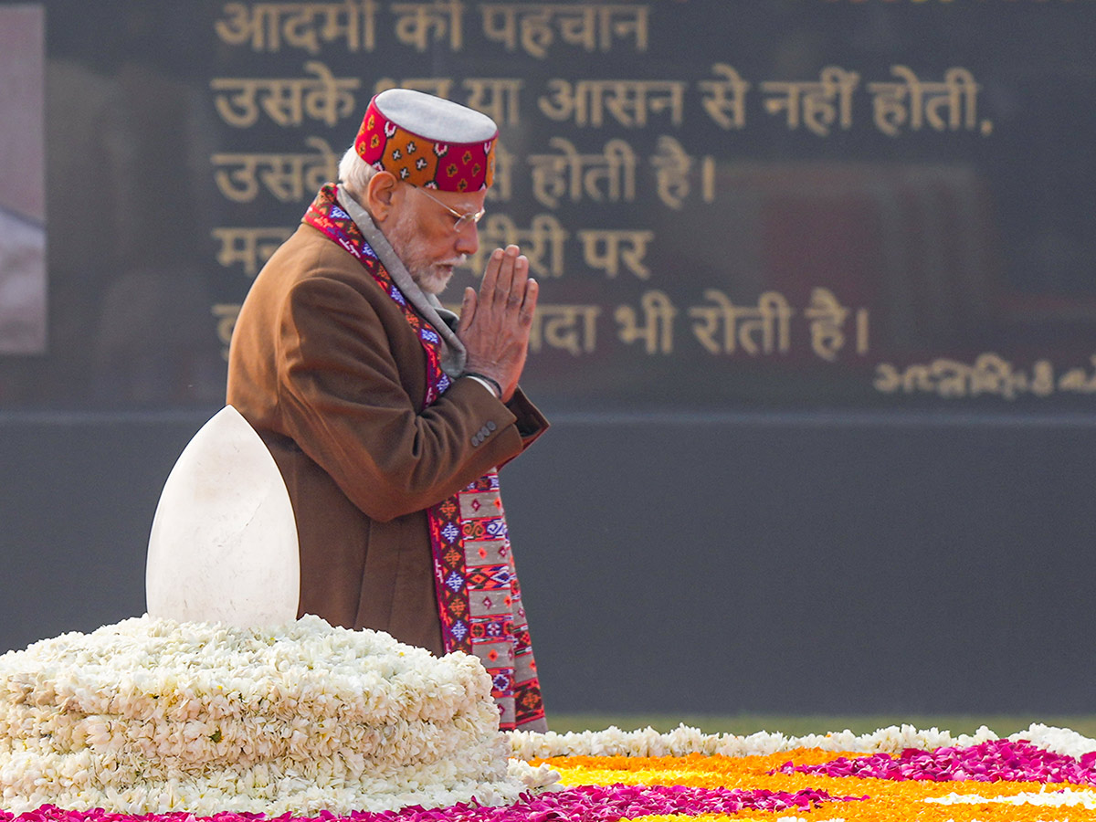 former_20prime_20minister_20Atal_20Bihari_20Vajpayee_20on_20his_20birth_20centenary_13.jpg 13
