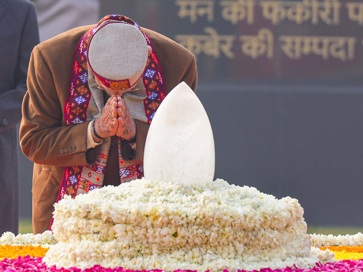 former_20prime_20minister_20Atal_20Bihari_20Vajpayee_20on_20his_20birth_20centenary_22.jpg 21