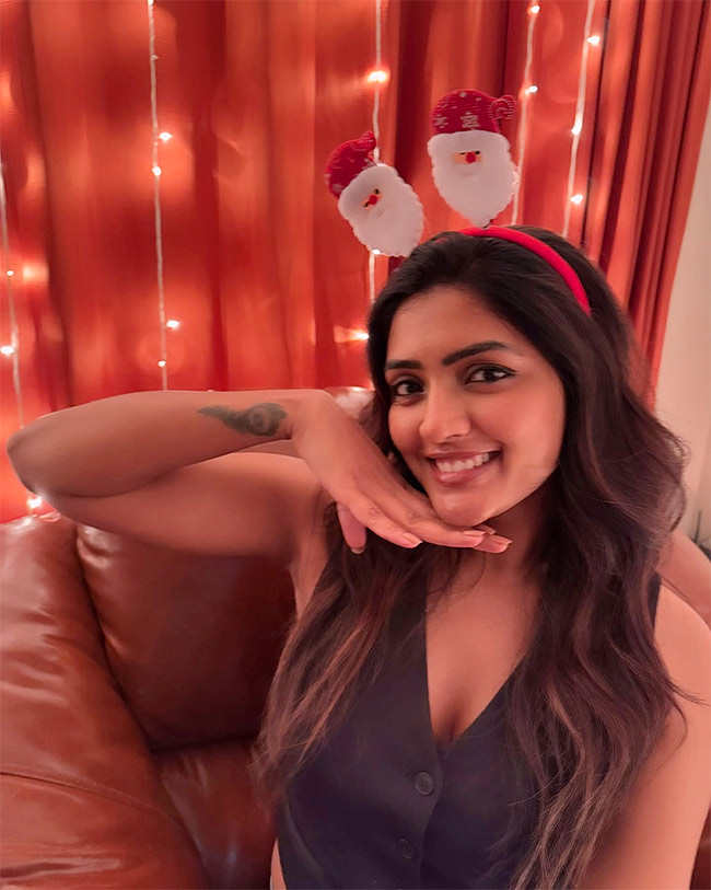 hero-and-heroine-christmas-celebration-2024-Viral-Pics_-19.jpg 19