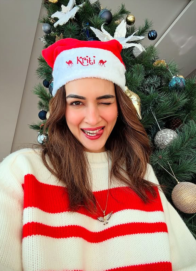 Kriti_20sanan1.jpg 2