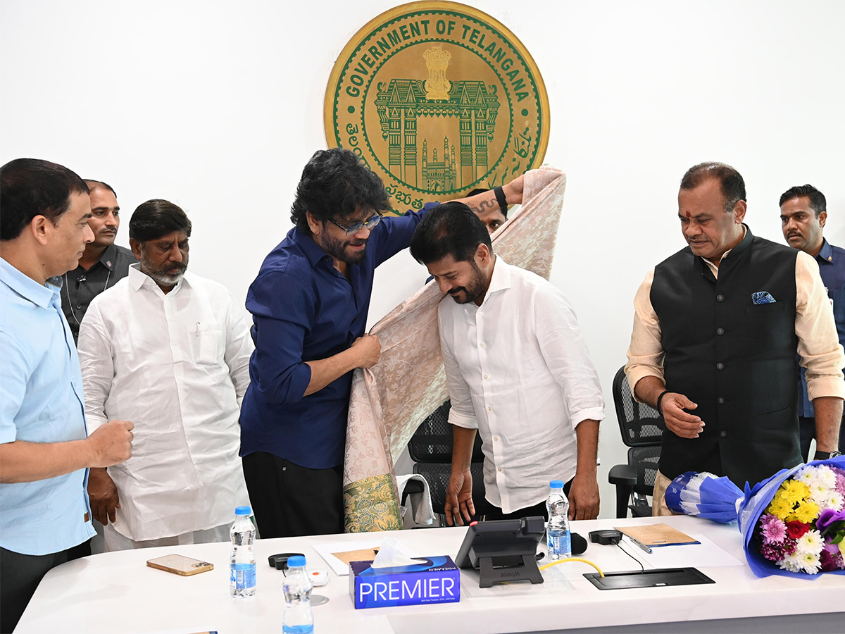 Tollywood_20Film_20Industry_20Celebrities_20To_20Meet_20CM_20Revanth_20Reddy_20Photos_20Goes_20Viral_3.jpg 3