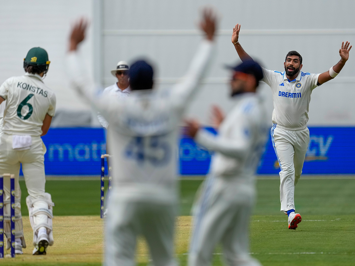 fourth_20cricket_20test_20between_20Australia_20and_20India_20at_20the_20Melbourne_20Cricket_20Ground__20_2827_29.jpg 27