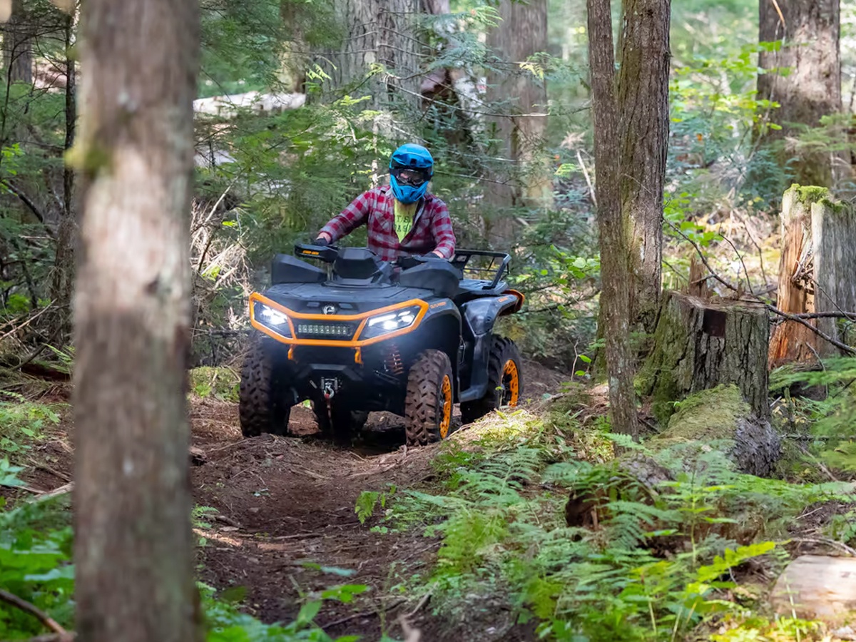 Outlander_20vehicle_20_2813_29.jpg 17