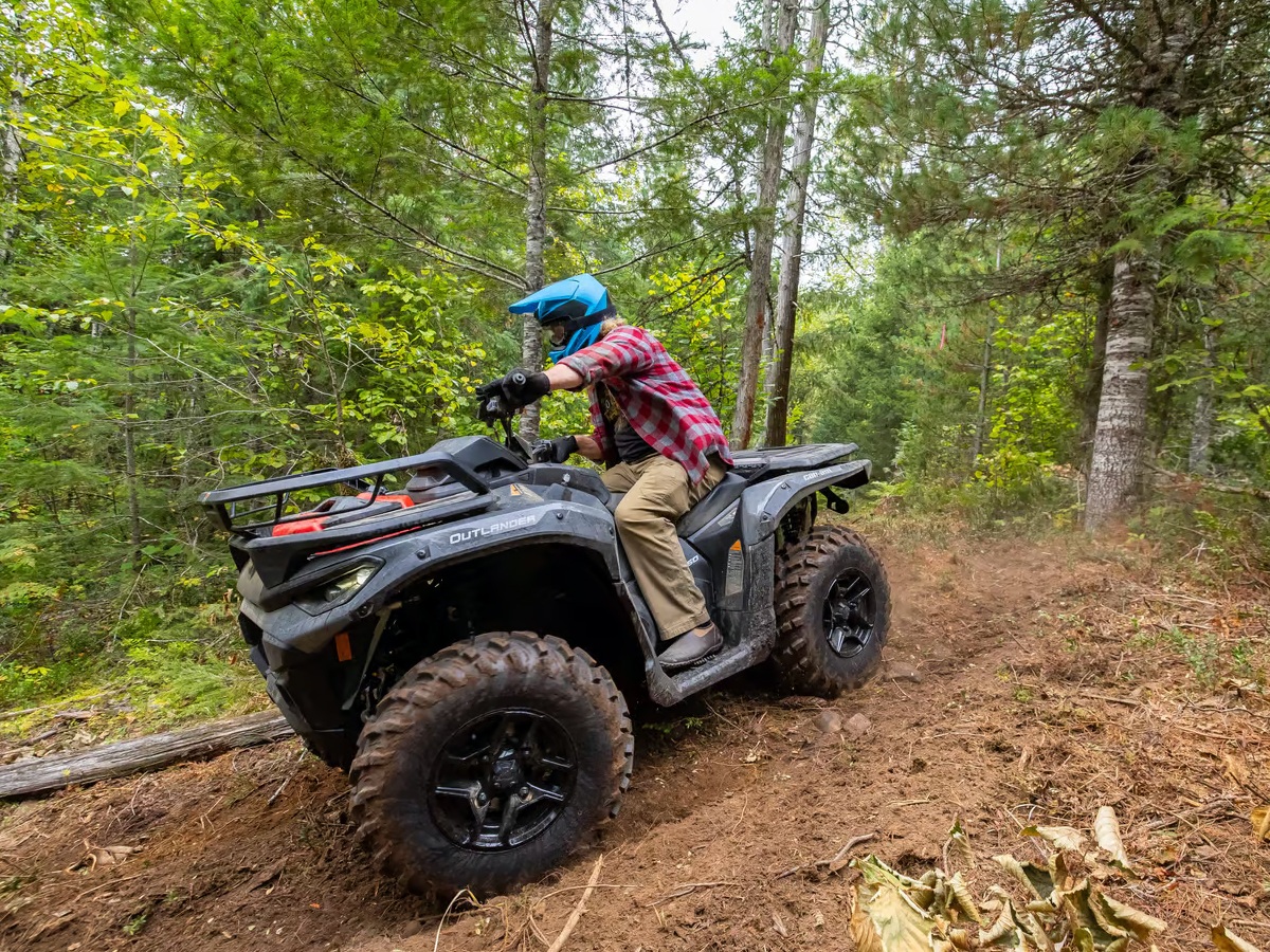 Outlander_20vehicle_20_283_29.jpg 3