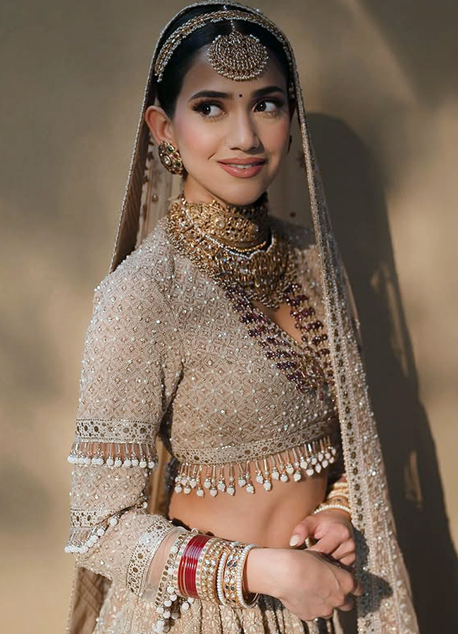 Tarun_20Tahilia16.jpg 17