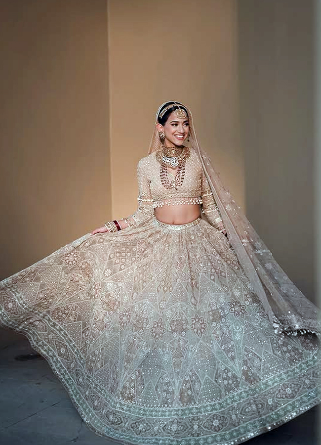 Tarun_20Tahilia17.jpg 18
