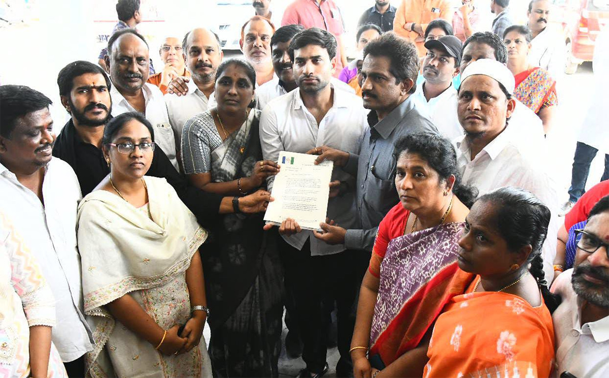 YSRCP_20Porubata_20On_20Electricity_20Charges_20Hike_20Photos__20_2828_29.jpg 28