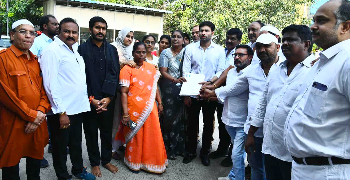 YSRCP_20Porubata_20On_20Electricity_20Charges_20Hike_20Photos__20_2832_29.jpg 32