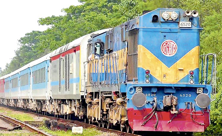 TRAIN-3.jpg