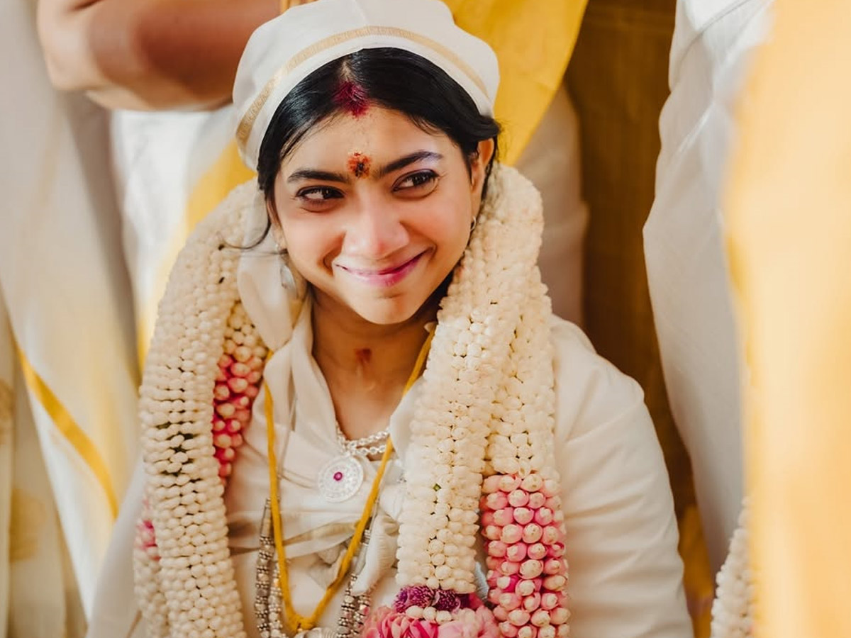 Actress_20Sai_20Pallavi_20Shares_20Emotional_20Post_20on_20Social_20media_20photos_20_2819_29.jpg 20
