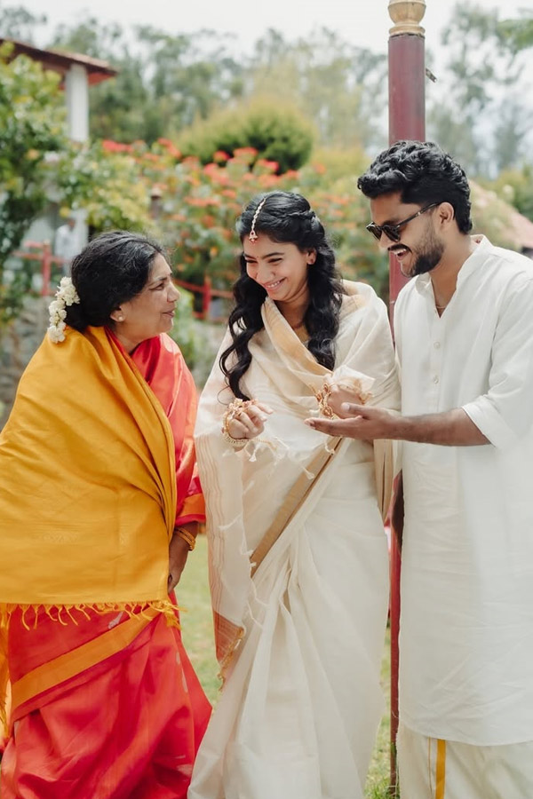 Actress_20Sai_20Pallavi_20Shares_20Emotional_20Post_20on_20Social_20media_20photos_20_2829_29.jpg 30