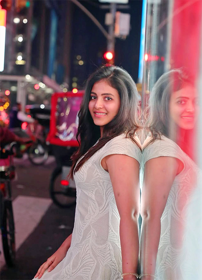 Game_20Changer_20Actress_20Anjali_20New_20Stills_20HD_11.jpg 10
