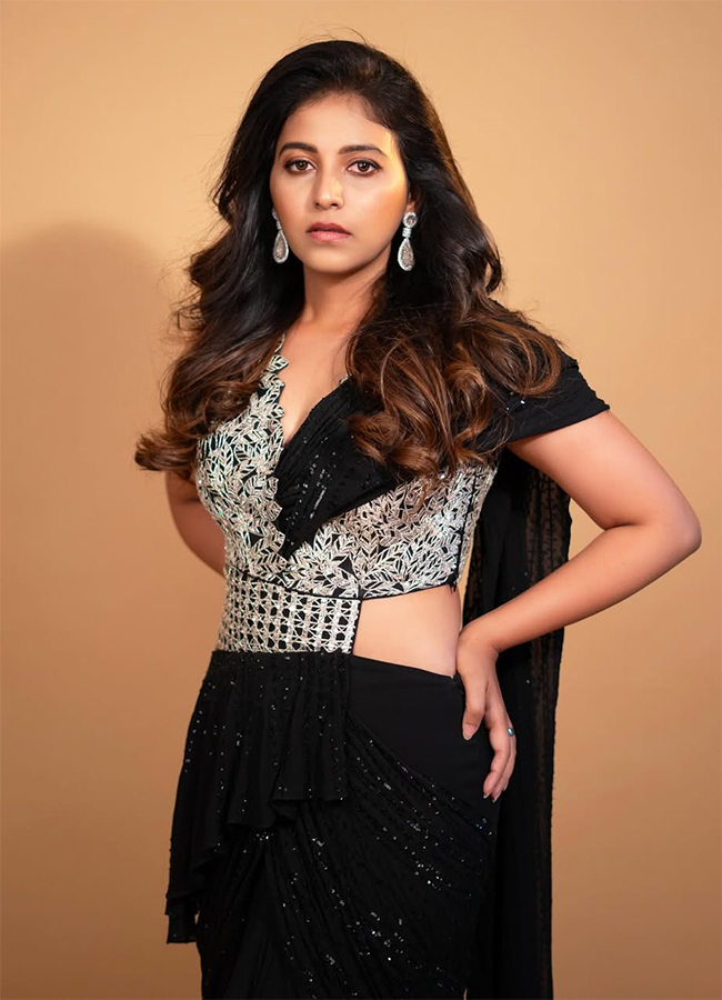 Game_20Changer_20Actress_20Anjali_20New_20Stills_20HD_16.jpg 15