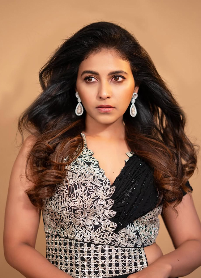 Game_20Changer_20Actress_20Anjali_20New_20Stills_20HD_4.jpg 4