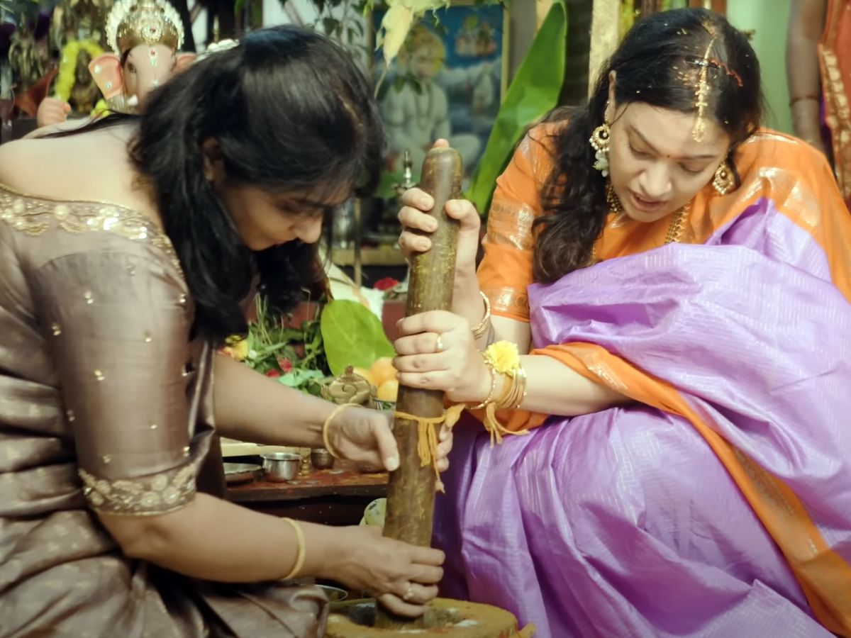 Geetha_20madhuri23.jpg 24