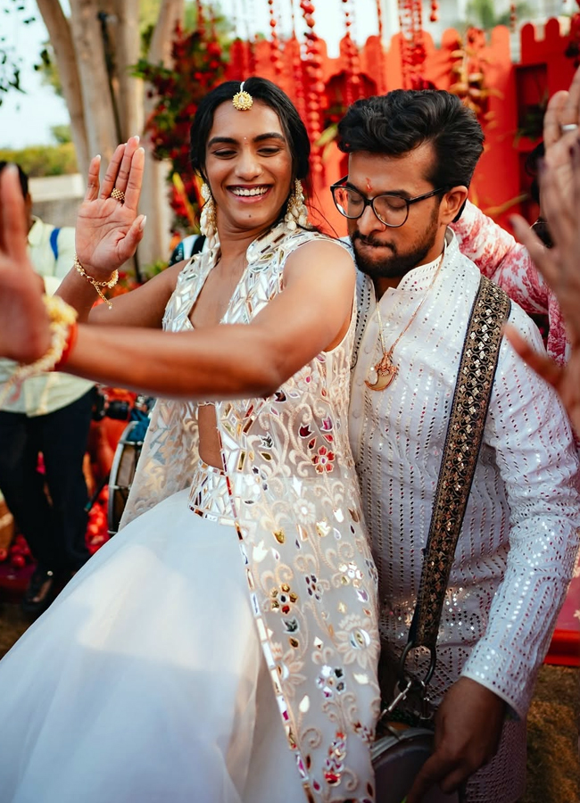 PV_20sindu_20haldi_20function5_0.jpg 6
